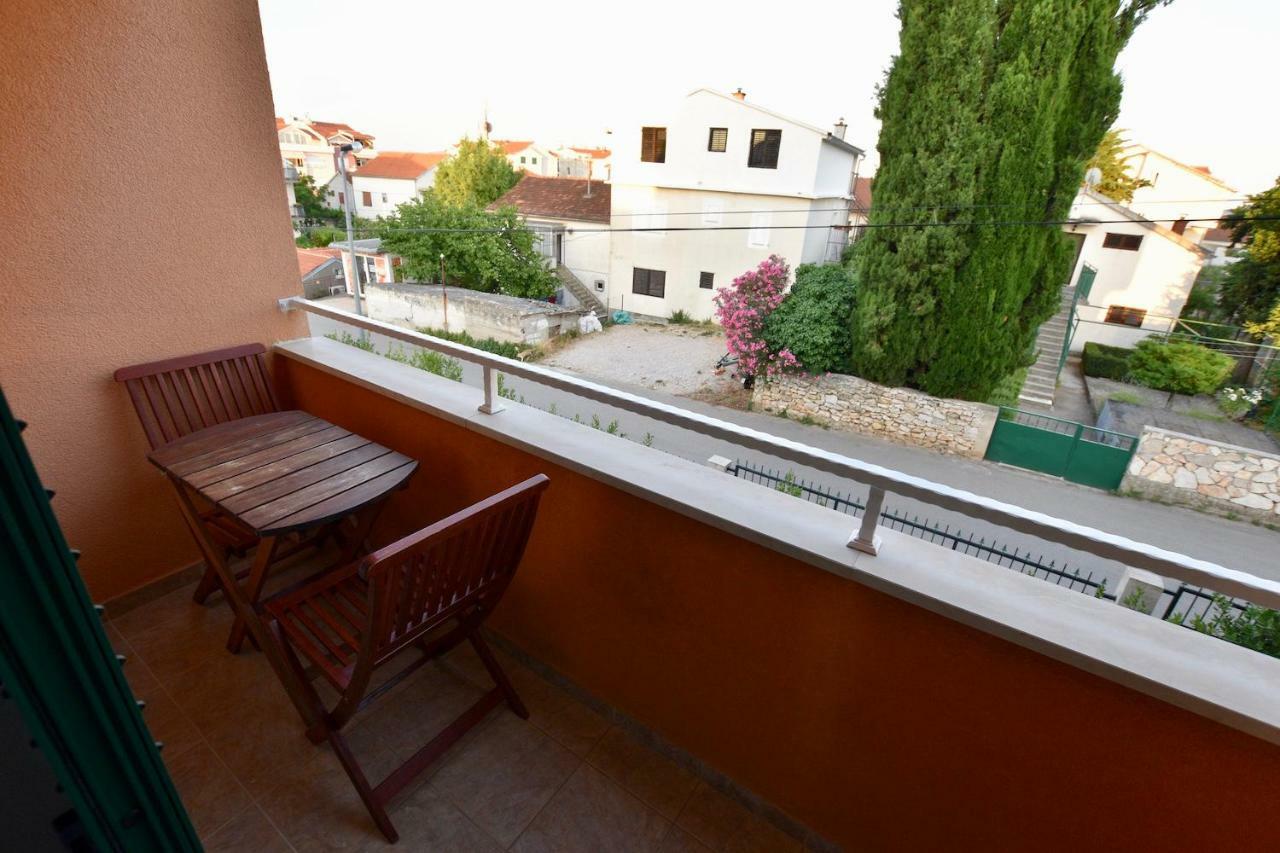Hotel Pansion Hrga Vodice Exterior foto